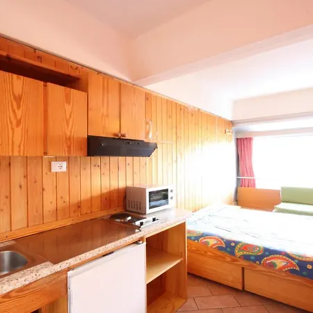 Sole Alto Appartamenti Montana Mezzana  Extérieur photo