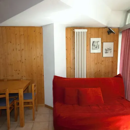 Sole Alto Appartamenti Montana Mezzana  Extérieur photo