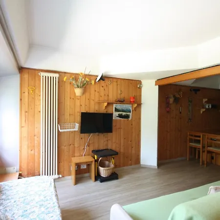 Sole Alto Appartamenti Montana Mezzana  Extérieur photo